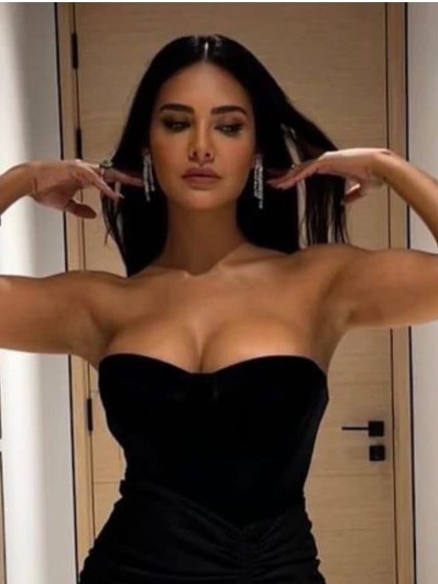 Esha Gupta Flaunts Sexy Hourglass Figure in Smouldering Hot Black Gown.