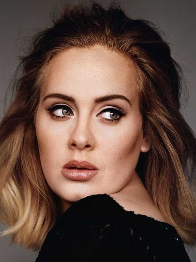 Adele enjoys yacht trip as she continues italian excursion with boyfriend wealthy paul