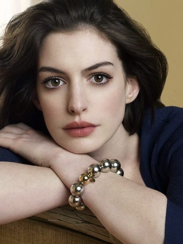 Anne Hathaway Set to Star in Harry Styles Fan Fiction Film The Idea of You
